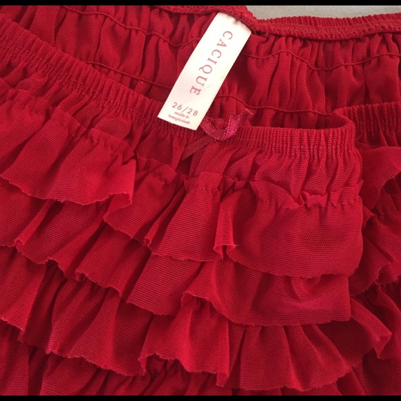 Unworn Cacique red ruffled bloomers - Picture 3 of 4